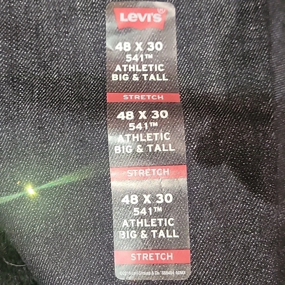 Levi's NWT Men's Blue Jeans. Athletic, Big And Tall. Size 48x30